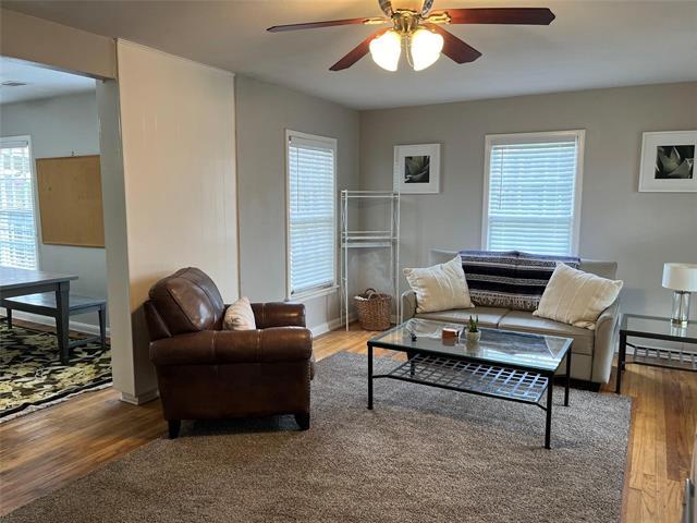 Photo - 4000 Winfield Ave