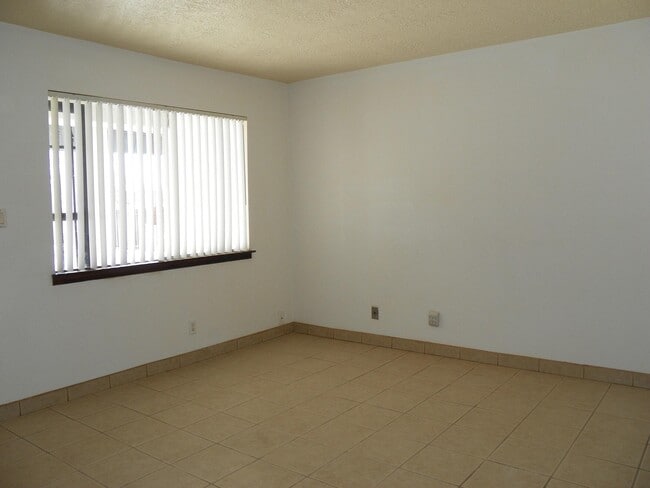 Photo - 3101 Pennsylvania St NE