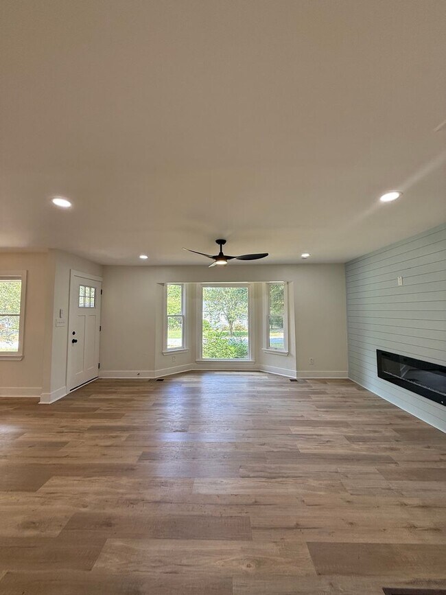 Photo - Beautifully Renovated Home in Prime Smyrna...