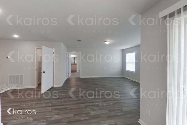 Photo - 21624 Yosemite Blvd