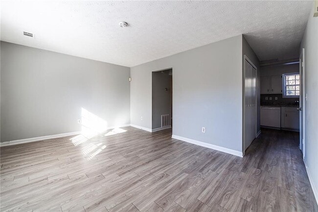 Building Photo - 732 S Candler St