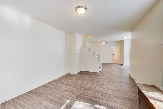 Photo - 2643 Poplar Ave