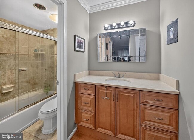 Photo - 8370 Greensboro Dr Unidad 325