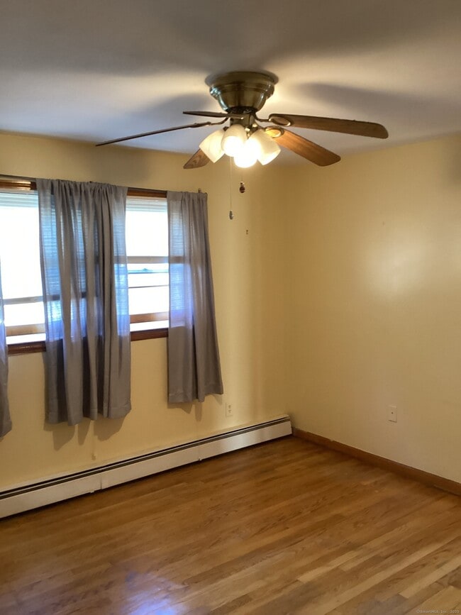 Photo - 124 Elizabeth Ann Dr