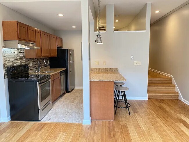 Loft 1-Bedroom (Unit 12)