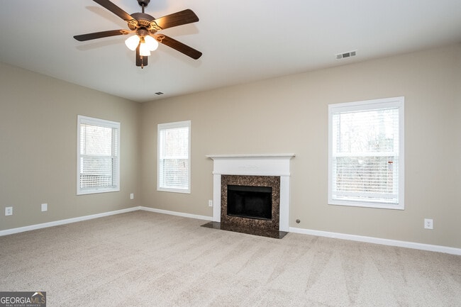 Photo - 2729 Palmview Ct SW