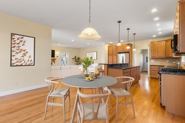 Photo - 243 Knollwood Ave