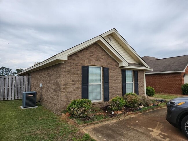Photo - 1804 Cotton Blossom Way
