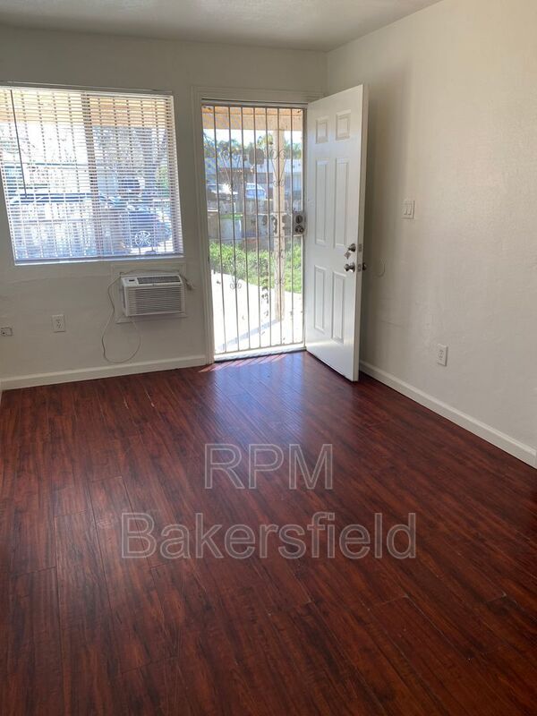 Photo - 126 S Owens St Unidad B