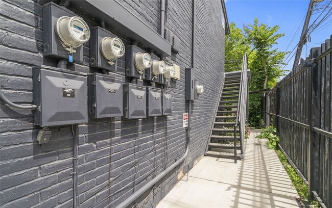 Photo - 6810 Del Rio St Unit 4