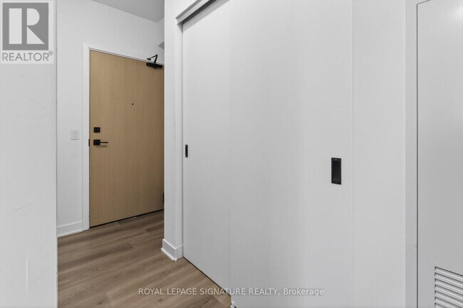 Photo - 36 Zorra St Unit 2309