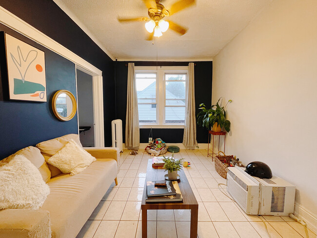 living room - 1302 50th St Apartments Unit 1