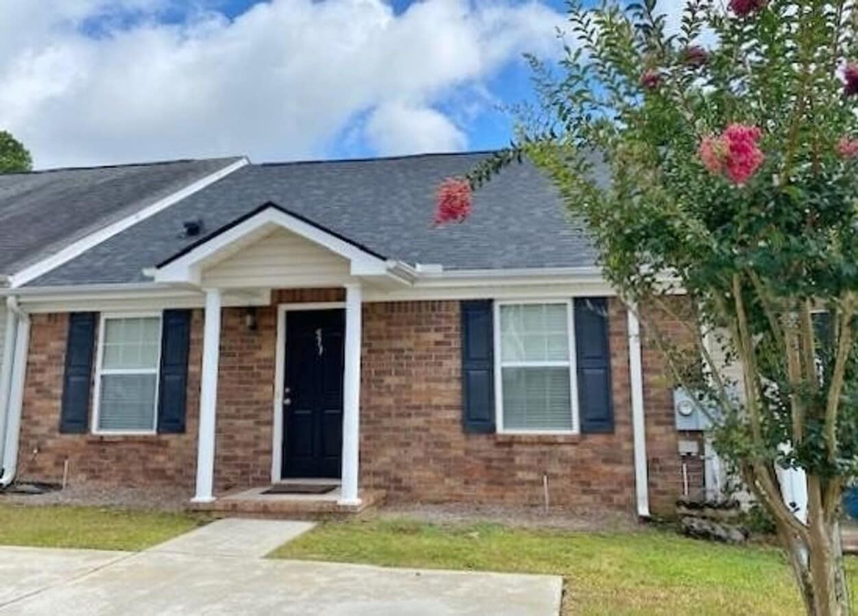 2b2bath Grovetown fenced in yard. Close to base - 2b2bath Grovetown fenced in yard. Close to base