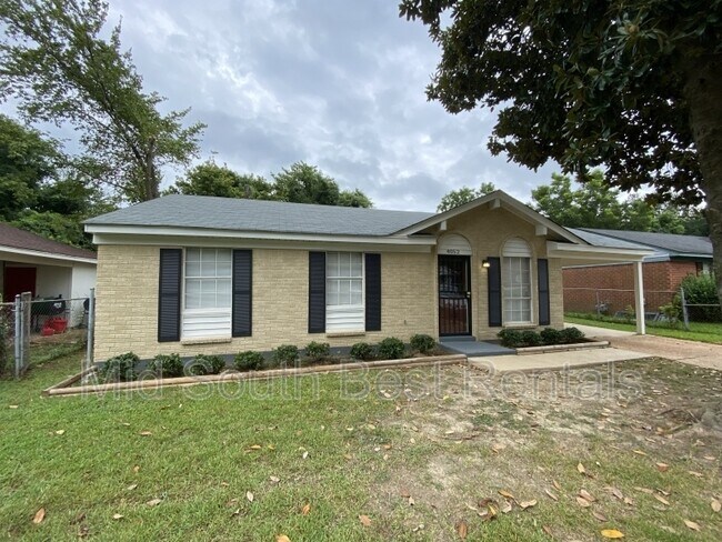 Building Photo - 4052 Ponca St