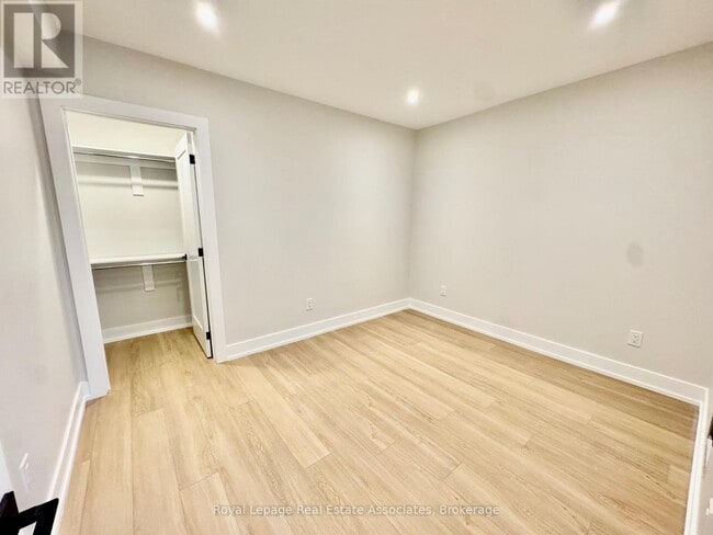 Photo - 246 Marlborough St Unité 1