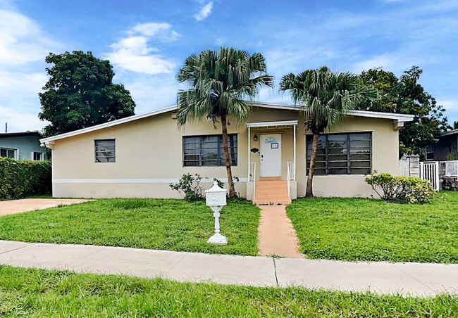Building Photo - 3551 SW 121st Ave Rental