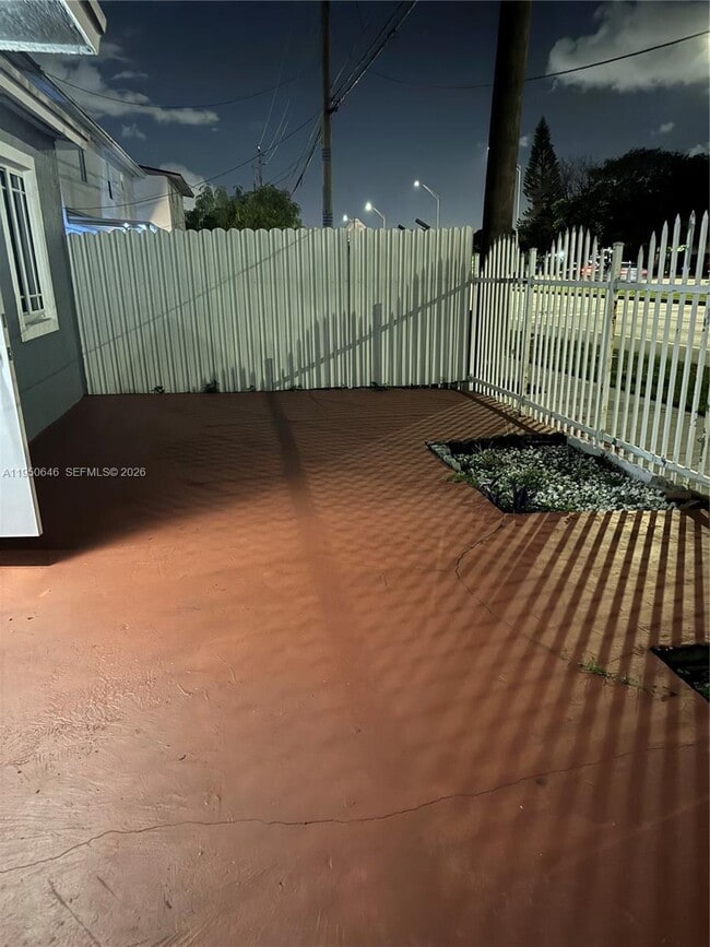 Photo - 19317 NW 47th Ave