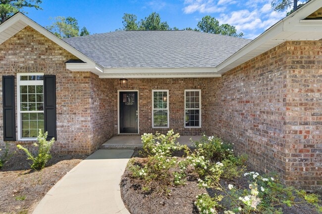 Photo - 1253 E Hampton Dr