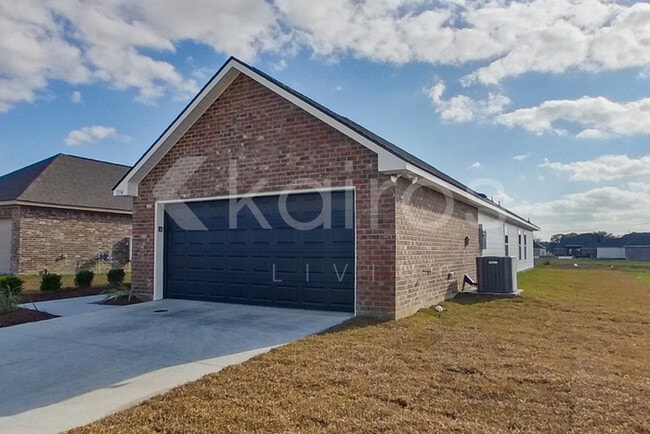 Photo - 1534 Cannes Ave