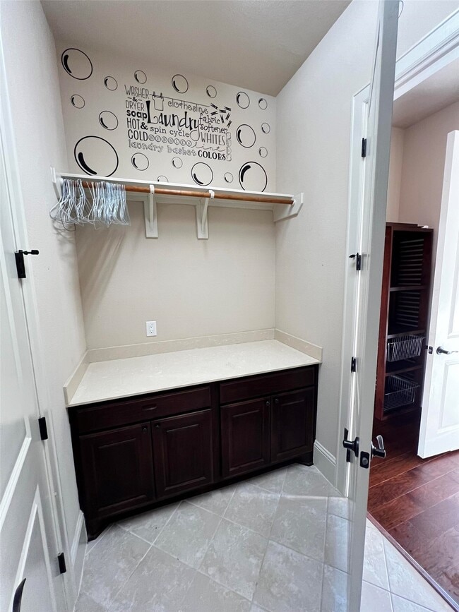 Photo - 29550 Usonia Dr