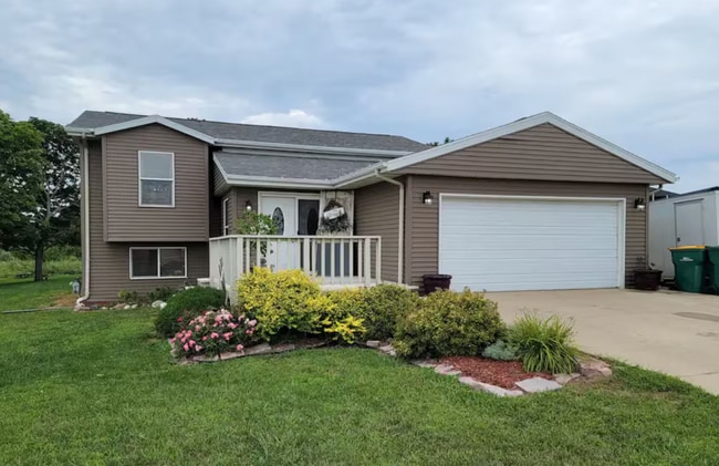 Building Photo - 2803 Sportsmans Dr Rental