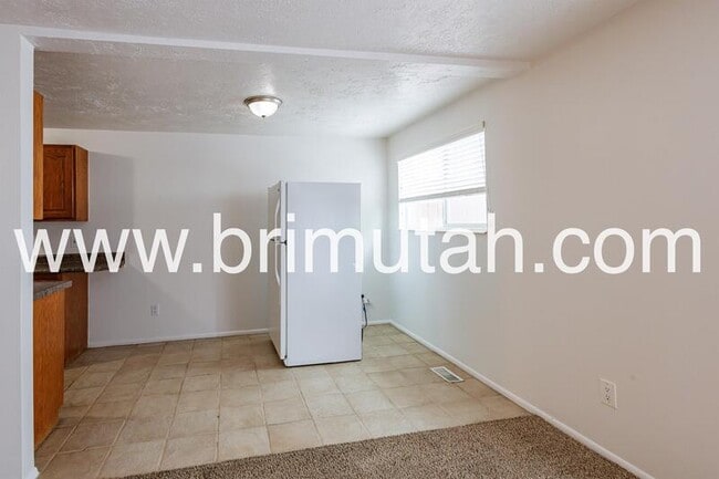 Photo - 4670 Stratton Dr E