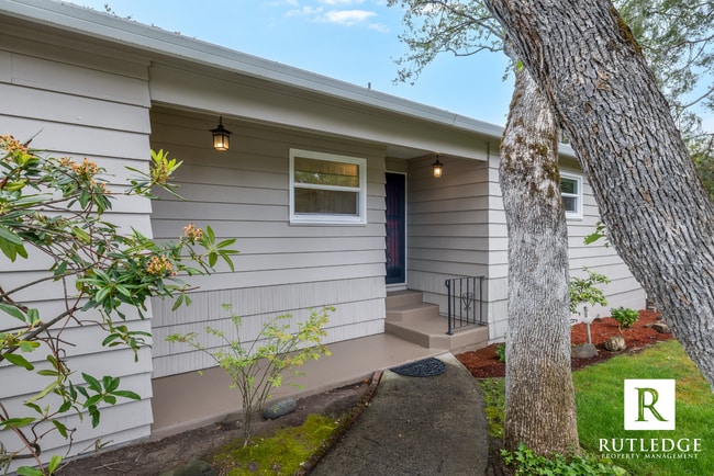 Photo - East Medford Charm