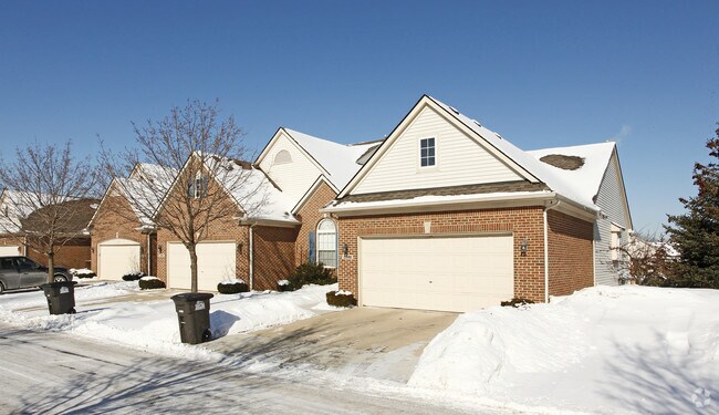 Primary Photo - Coachlight Village