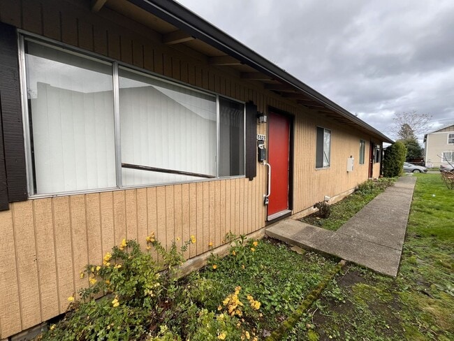 Photo - CCO867 Unidad #5825