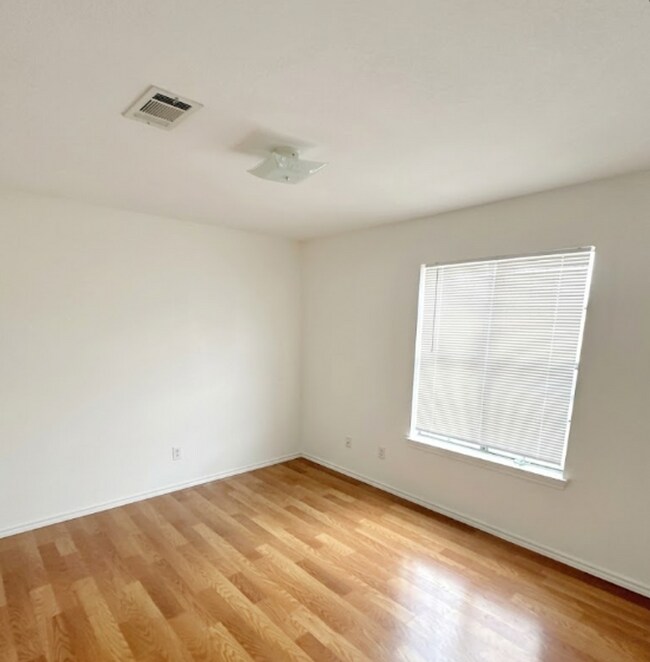 Photo - 3414 Cantabrian Dr Unit A