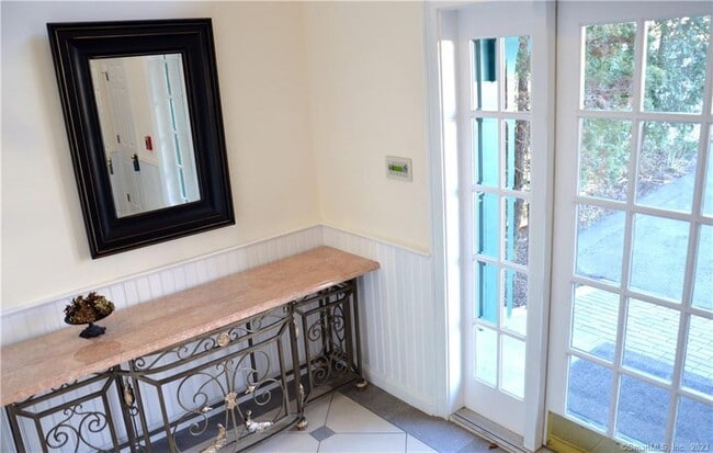 Photo - 365 Westport Ave Unit 2B