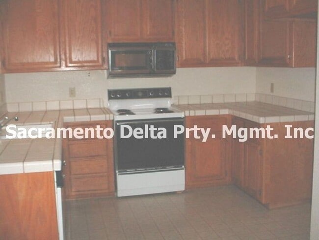 Photo - 3 Bedroom Greenhaven Home