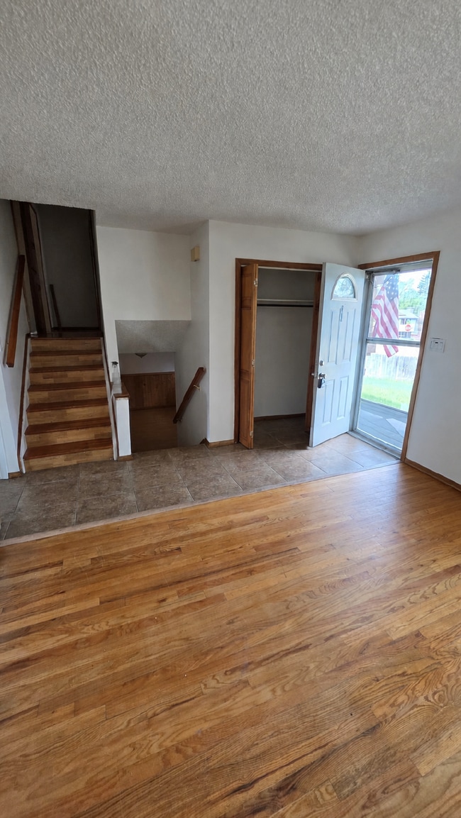 Photo - Spacious 3 Bed/ 3 Bath in Widefield Cul-de-Sac