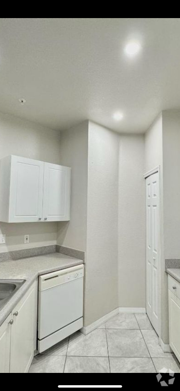 Building Photo - 5683 Star Rush Dr Unit 105 Rental