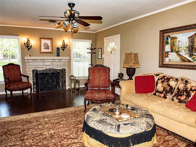 Photo - 6216 Mercedes Ave