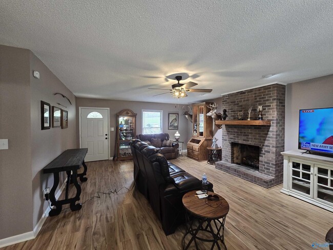 Photo - 112 Jacque-Jim Dr