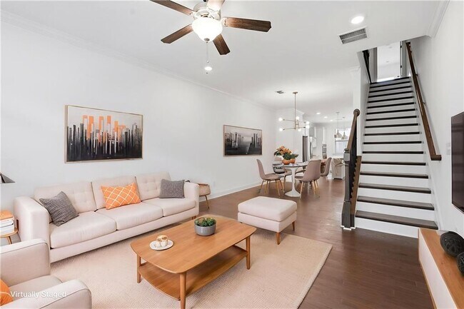 2438 Figaro Dr