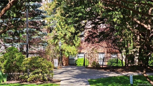 Photo - 3 Greenridge Ave Unidad D7