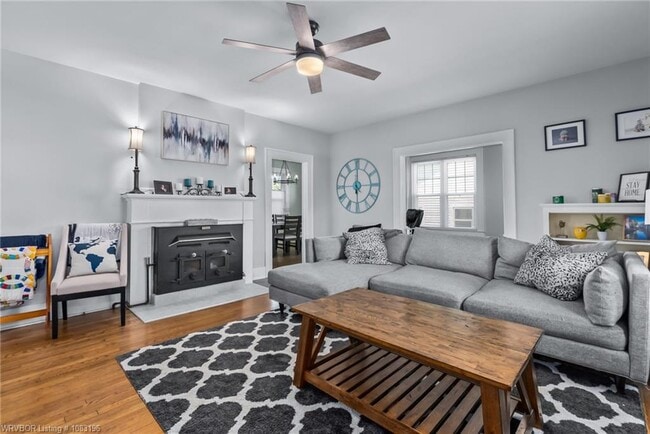 Photo - 2304 S Greenwood Ave
