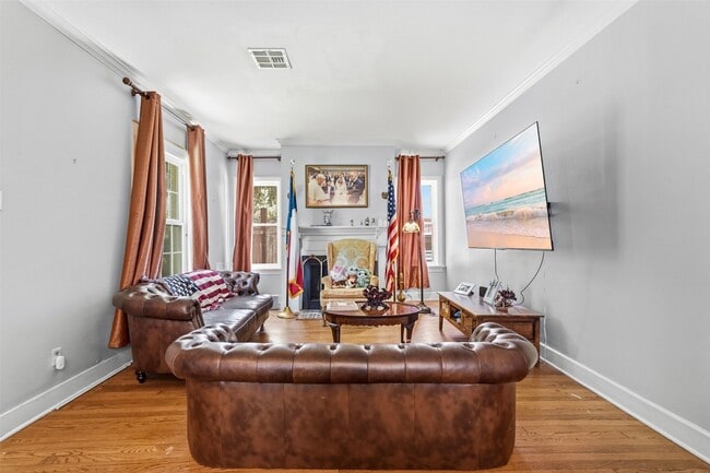 Photo - 3117 Albans Rd