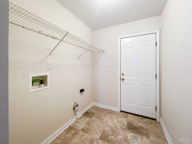 Photo - 2533 Jibe Dr