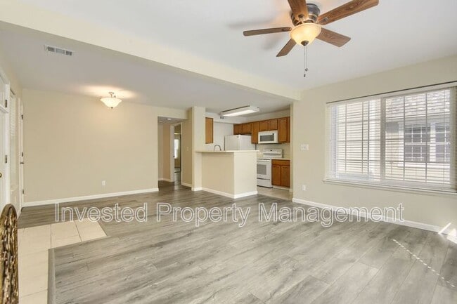 Photo - 6755 S Ivy St Unit Apt B6
