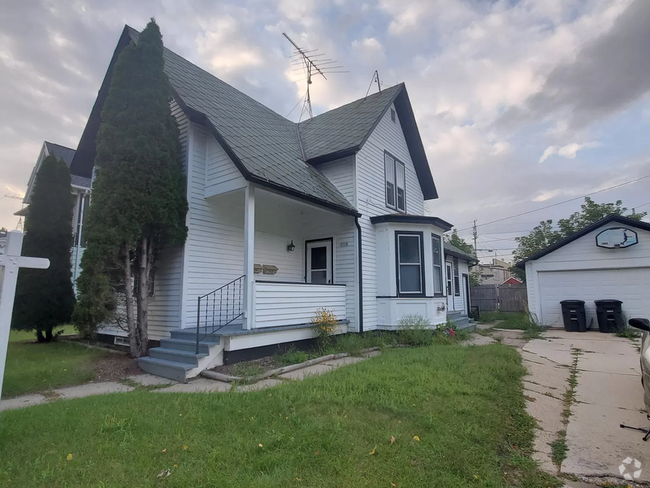 Building Photo - 1118 Saint Clair Avenue - Lower Rental