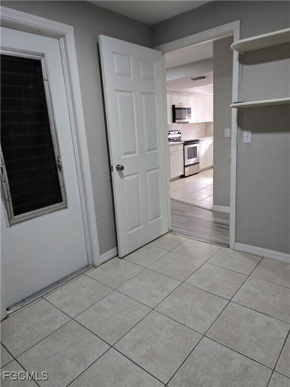 Photo - 333 Tudor Dr