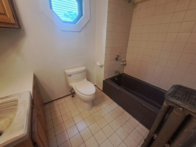 Photo - 46 Princeton St Unit #1