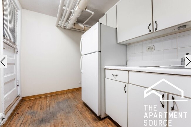 Photo - 2890 N Clark St Unit 1