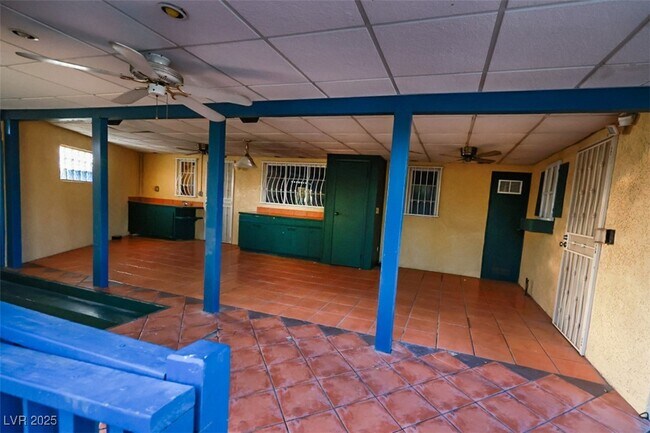 Photo - 706 Bracken Ave House