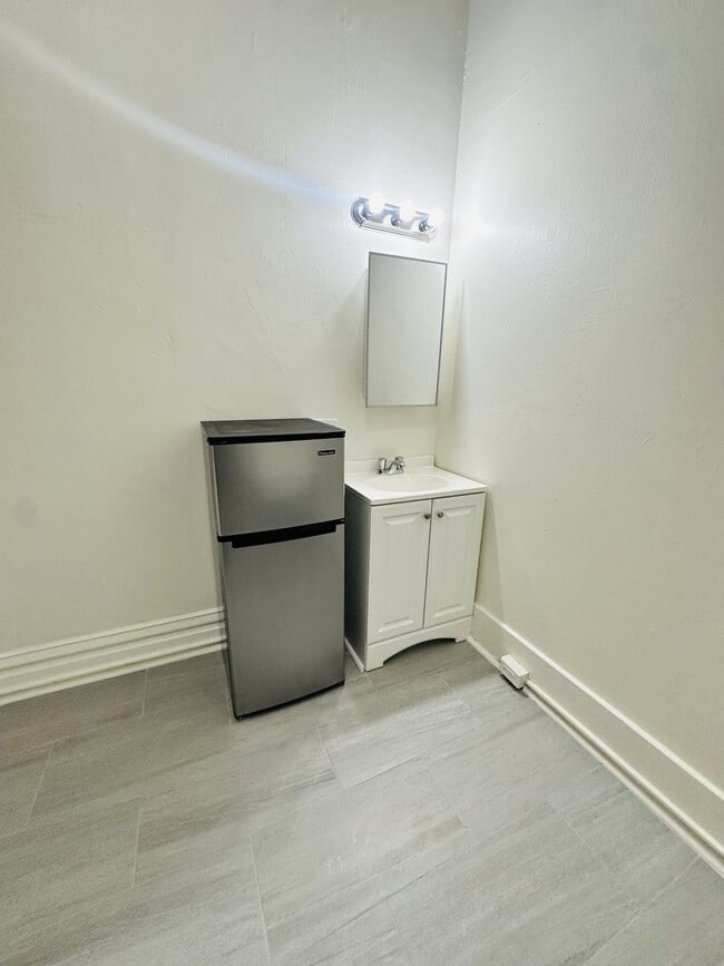 Photo - Newly Remodeled SRO – Historic Gaslamp Quarter Unit 17