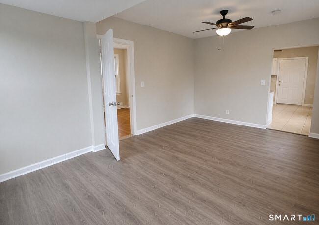 Photo - 17 N Spring St Unit 1