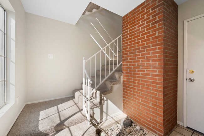 Photo - 1030 Ruberta Ave Unit 12